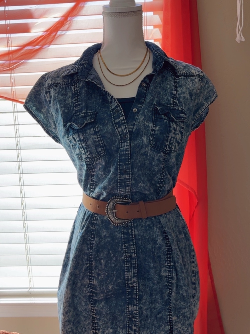 New Look Acid-Wash Denim Shirt Dress in Faded Blue - Picture 2 of 3